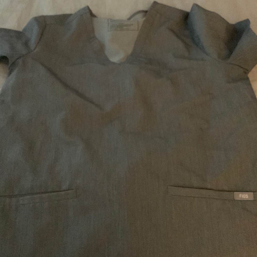Figs scrub set like new only wore twice